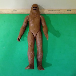 ヴィンテージ スターウォーズ アクションフィギュア、スターウォーズ チューバッカ フィギュア、1977 年