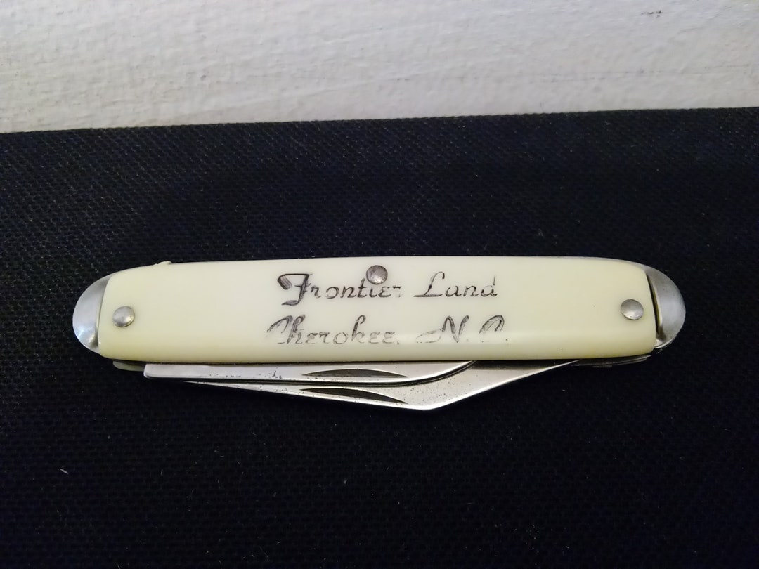 Vintage Pocket Knife, Souvenir Pocket Knife frontier Land, Cherokee N.c