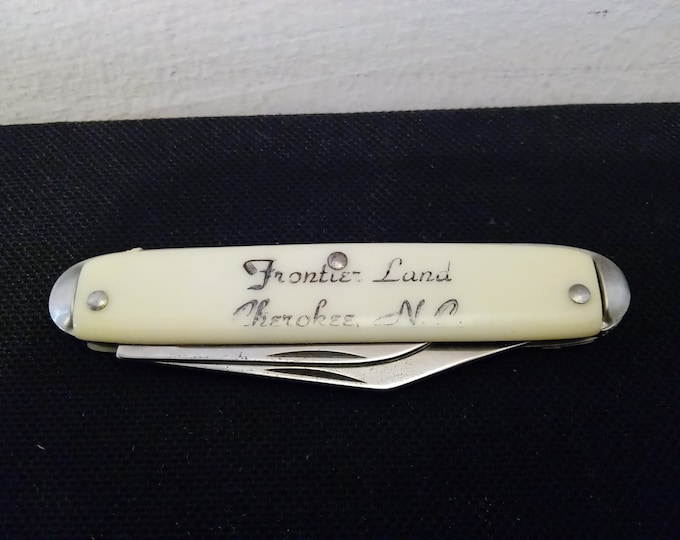 Vintage Pocket Knife, Souvenir Pocket Knife "Frontier Land, Cherokee N.C."