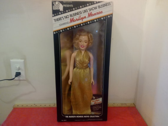 Vintage marilyn monroe doll hotsell