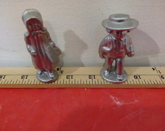Vintage Metal Figurines, Pilgrims or Quaker looking Figurines