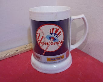 Vintage Plastic Beer Mug, New York Yankees Beer Mug, Courtesy of Curtiss a division of Planters, Made by Dawn#