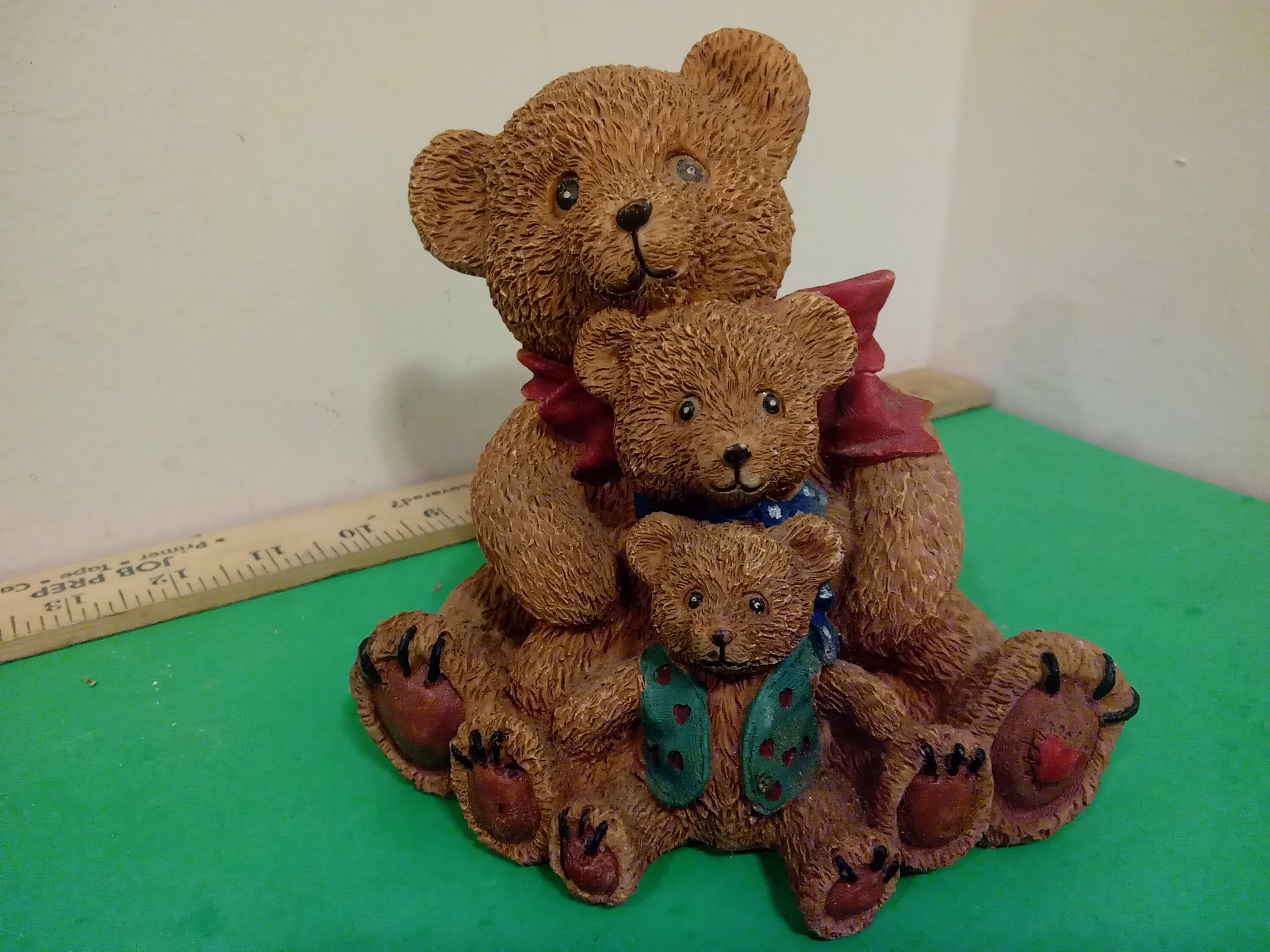 Vintage Bear with Cubs Figurines, 1980's*a