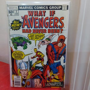 Puede incluir: Una portada de cómic de "What If The Avengers Had Never Been?" muestra ilustraciones vibrantes de superhéroes. El logotipo de Marvel Comics Group está presente, junto con el número 3 y el texto "All New! Never Seen Before!"