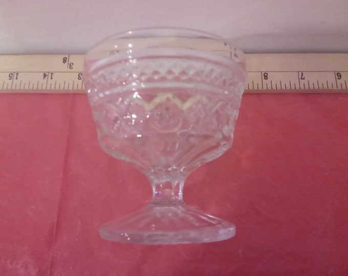Vintage Ice Cream Dish, Clear Glass Footed Pedestal Custard or Ice Cream Dessert Dish