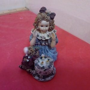 Vintage Resin Figurine, The Boyds Collection, Yesterday Child, Rebecca Elliot...Birthday, 1995