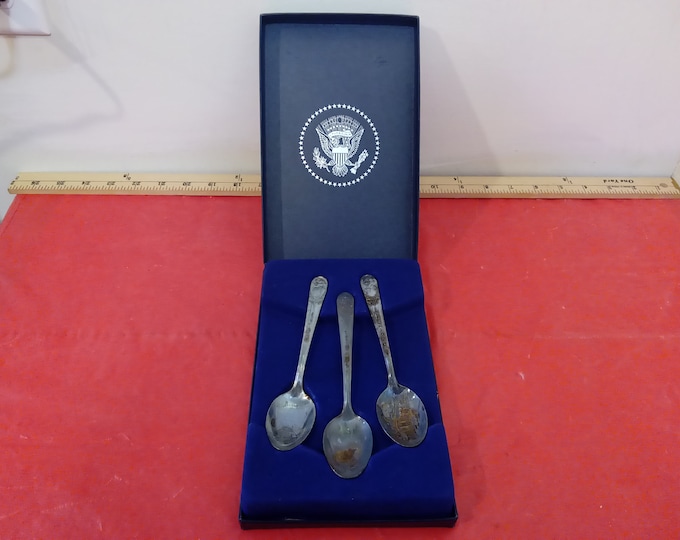 Vintage Bicentennial WM Rogers Silver Platted President Spoons, George Washington, Thomas Jefferson, John Adams, 1976