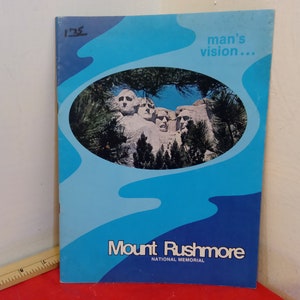 Souvenirs de voyage vintage, Mount Rushmore National Memorial Book, 1975