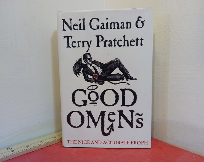 Vintage Hardcover Book, The Good Omen by Neil Gaiman and Terry Prachett, 2006~