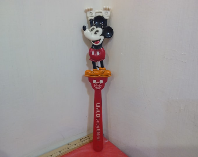 Vintage Disney Back Scratcher, Walt Disney's Mickey Mouse Back Scratcher, Made in Hong Kong#