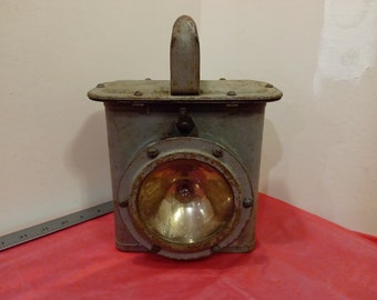 Vintage WW II US Navy Portable Signal Lantern Lamp with Handle, Delta Corporation, 1940's#