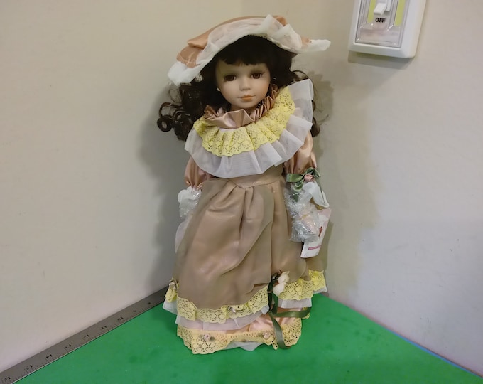 Vintage Kinnex Porcelain Doll