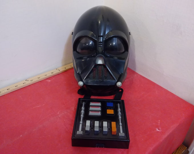 Vintage Star Wars Mask, Darth Vader Mask with Sound Effect and Voice Box by Hasbro and Lucas Films, 2004