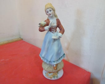 Vintage Ceramic/Porcelain Figurines, Colonial Man or Woman, or Lady with Bird