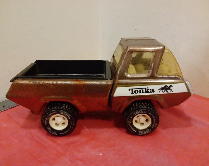 Vintage Metal Truck, Tonka Pick Up Truck, Maroon Colored, 1960's#