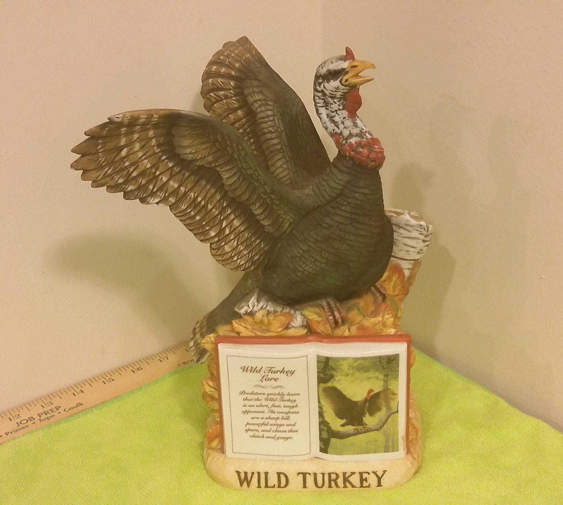 Austin Nichols Wild Turkey, Decanter 4 Lore Series 2 Limited Edition, 1982