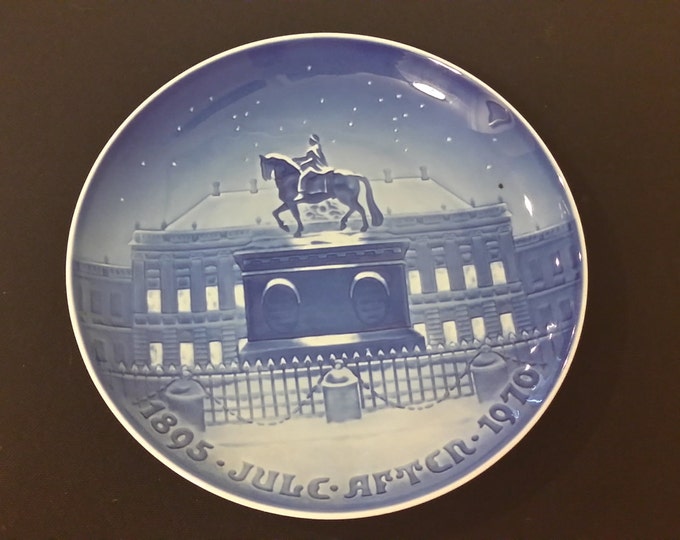 Vintage Collector Plate, Bing & Grondahl Porcelain Plate 1895 -1970, Royal Copenhagen, 1970's