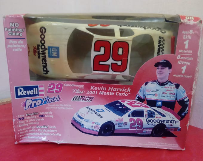 Vintage Nascar Model Kit, Kevin Harvick #29 Goodwrench Monte Carlo by Revell, 2001