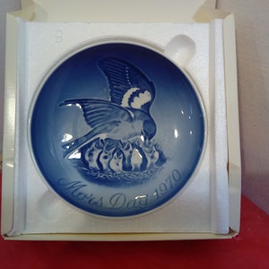 Vintage Collector Plate, Bing and Grondahl Copenhagen Porcelain Mother&#39;s Day Plate, 1970