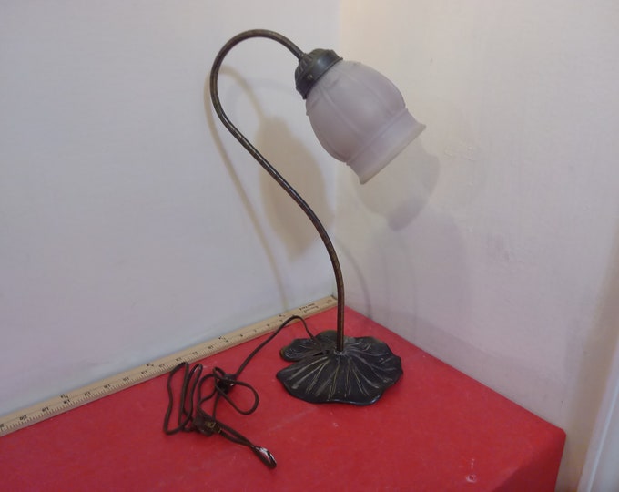 Vintage Brass Desk Lamp, Lily Pad Based Desk/Table Lamp