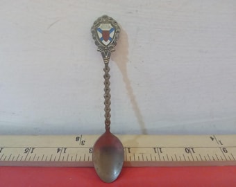 Vintage Collectible Spoons, Collector Spoons from States and Landmarks, Mount Rushmore, Iowa, Petrified Forest, Cody, Wein, or Novia Scotia