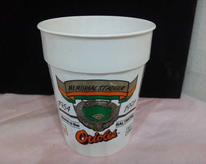 Vintage Plastic Sports Cups, Football/Baseball Plastic Cups, Baltimore Orioles or New York Giants Super Bowl win over Broncos, 1980/90's