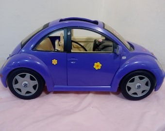 Vehículos clásicos de Barbie: Volkswagen Beetle azul de Barbie con