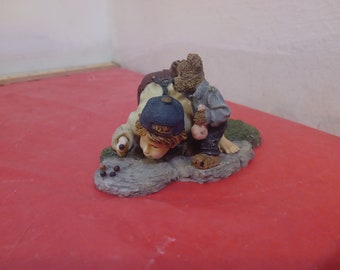 Vintage Resin Figurine, The Boyds Collection, Yesterday Child, Butch w/Clayton...Eye'n It Up, 2000