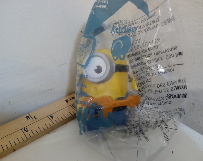 Collectable Happy Meals McDonald's Toys, Minions Action Figures, 2015