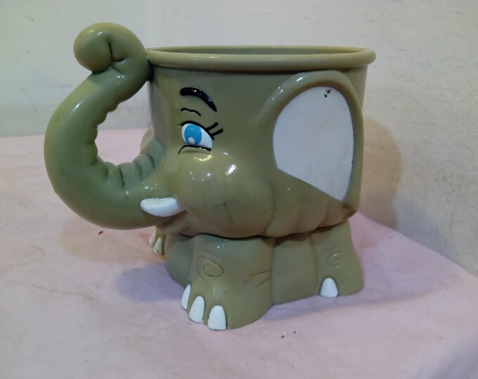 Vintage Children's Mug, Ringling and Barnum Bailer Elephant Mug, Juliette or Grey Square Elephant