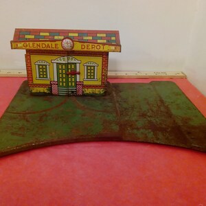 Rare Vintage Tin Gas Station /& Tin Wind-up Bus Vatutin plant Original Box set with original Key instruction manual USSR made 1978