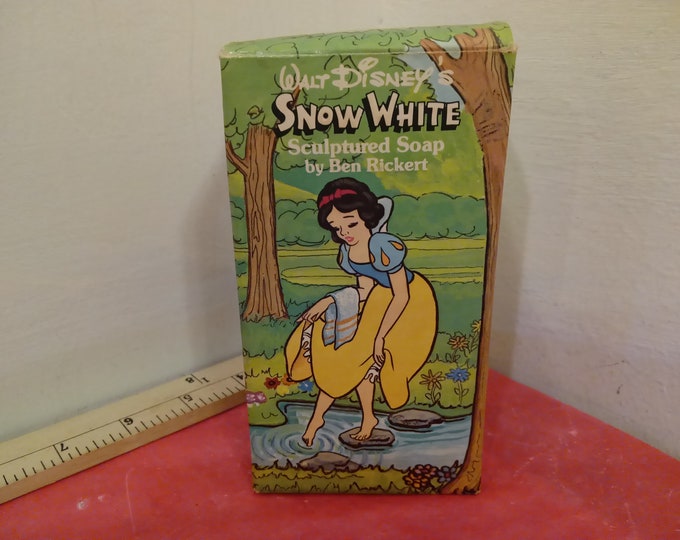 Vintage Walt Disney Soap Bar, Snow White and the Seven Dwarfs Sculptured Soap by Ben Rickert, 1970's#