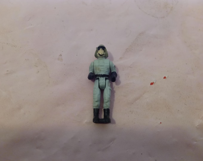 Vintage Star Wars Micro/Mini Micro Machine Action Figures, R2-D2, Chewbacca, Obi Wan Kenobi, Yoda, AT-ST Driver, Princess Leia, and Others