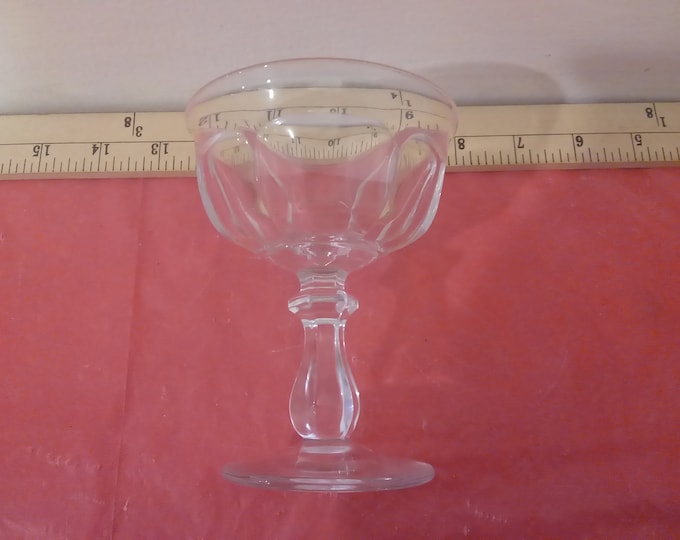 Vintage Ice Cream Dish, Clear Glass Footed Pedestal Custard or Ice Cream Dessert Dish