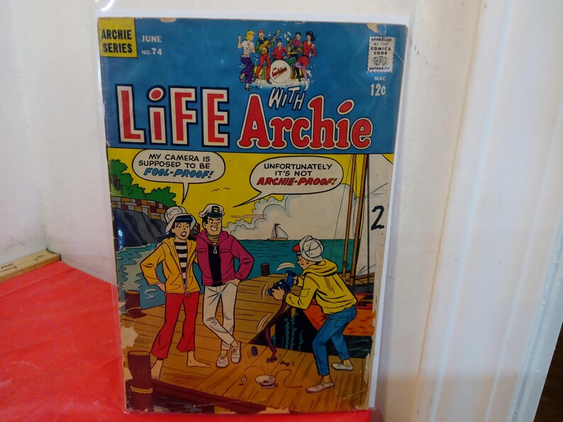 Vintage Archie & Harvey and Comic Books, Espers, Daffy Duck, the ...