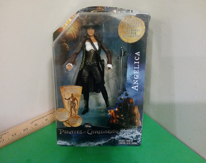 Pirates of the Caribbean, On Stranger Tides Action Figure Angelica, 2011