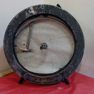 Vintage Weather Equipment, Bristol's Thermo-Humidigraph Chart, Model 4069th, Device to Chart Humidity