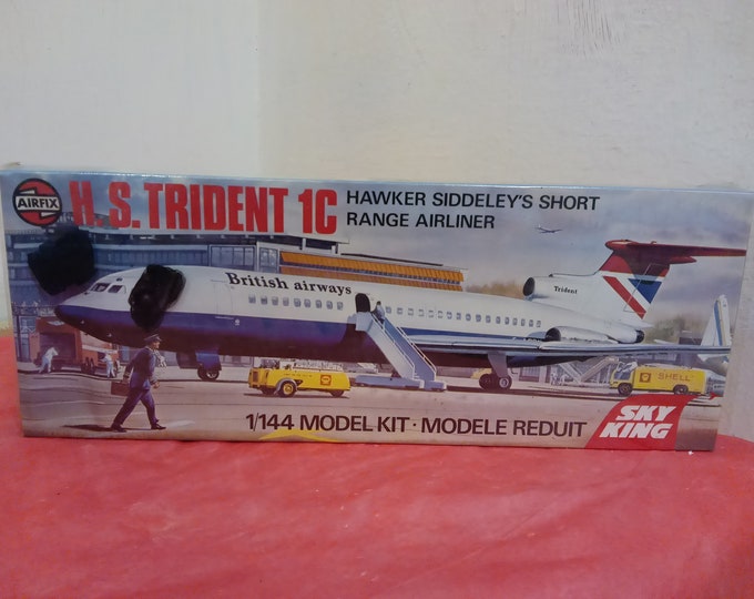 Vintage Aircraft Models, Flying Fortress, Me 262, Fokker F-27, Navy Aichi Shooting Star, and H.S. Trident 1C by Airfix, Revell, and Others