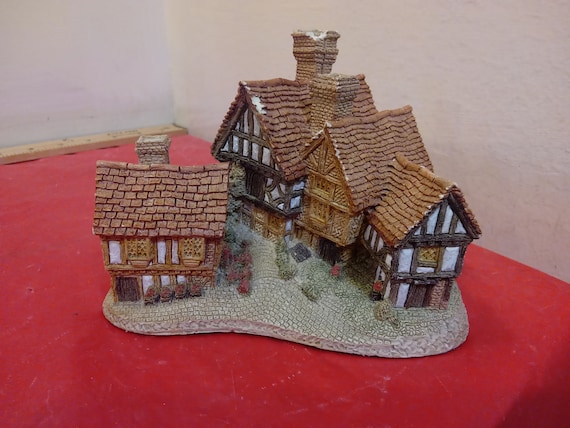 Vintage David Winter Cottages, Stratford House by John Hine