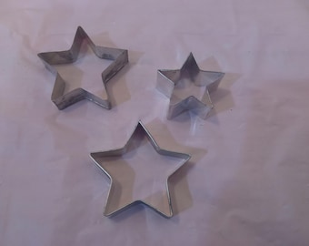 Vintage Metal/Tin Cookie Cutters, Cookie Cutters with Different Shapes, Stars, Trees, Hearts, Clover, Bell, Candle, Rooster, Man and Others