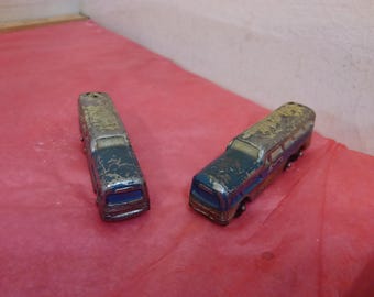 Vintage Salt & Pepper Shakers, Metal Die-Cast Greyhound Bus Salt and Pepper Shakers, Made in Japan#