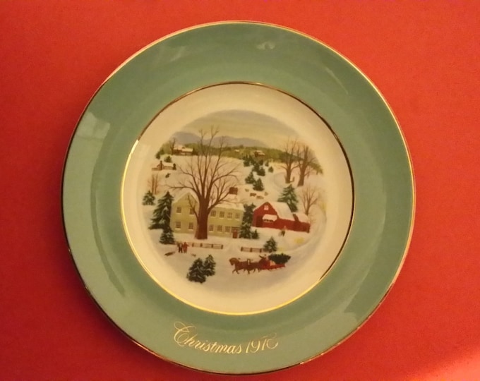 Avon Christmas Plate, Christmas on the Farm, Enoch Wedgwood Tunstall Ltd. 1973