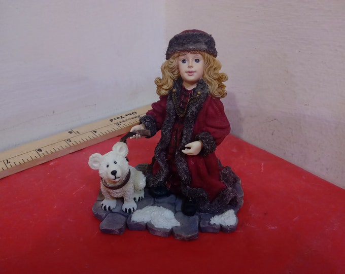 Vintage Resin Figurine, The Boyds Collection, Yesterday Child, The Dollstone Collection "Lara w/Peary Moscow at Night, 2000