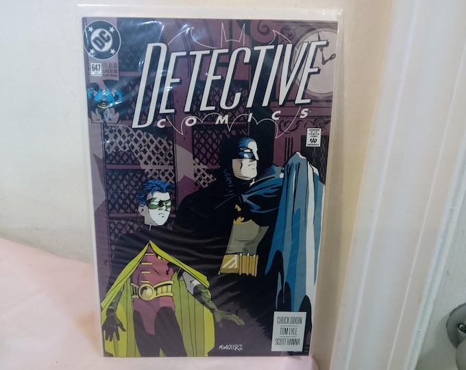 Vintage DC Comic Books, Detective Comics Starring Batman, 1990's