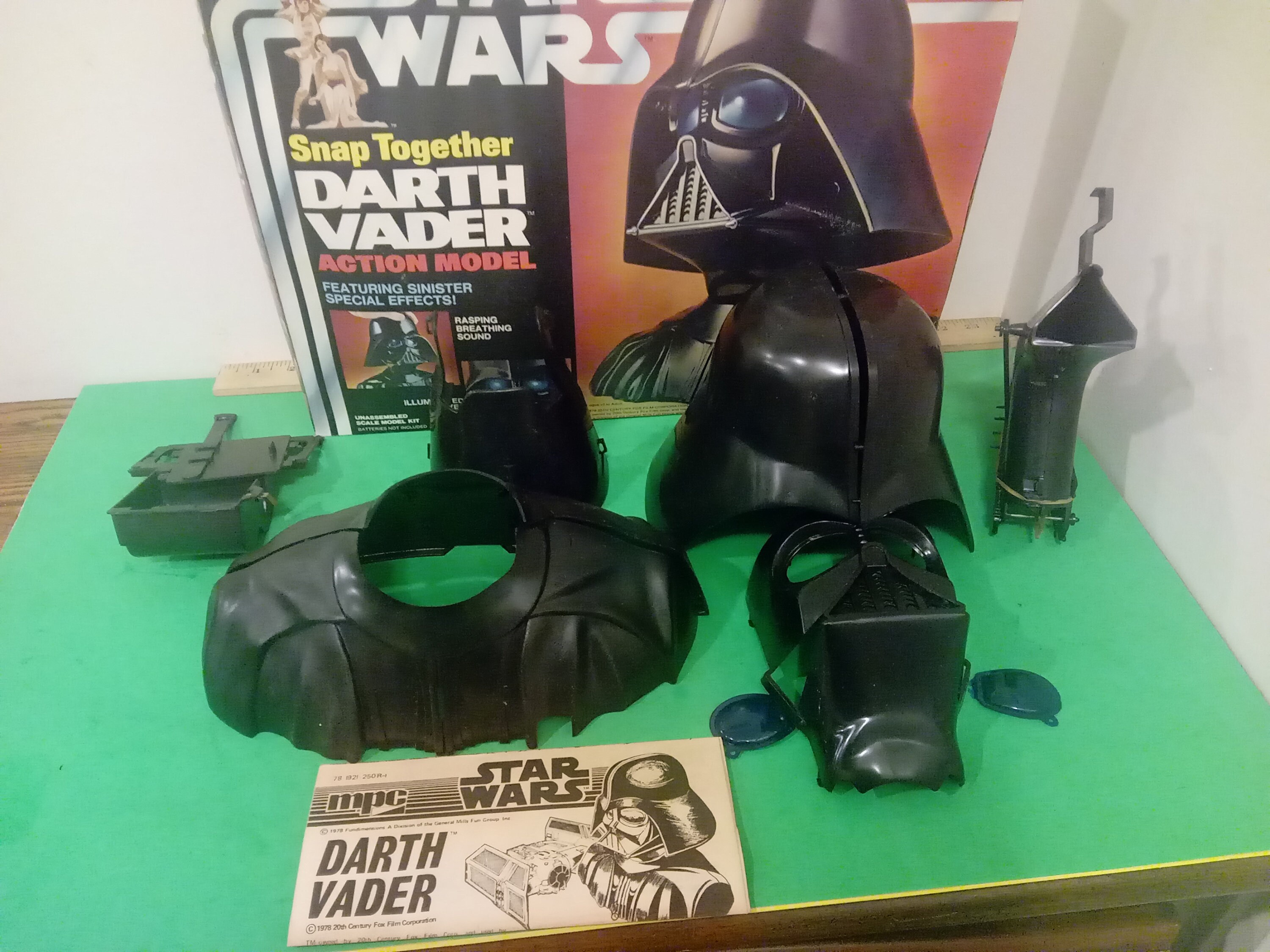 Star Wars Darth Vader Snap Together Action Model, 1978