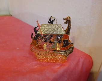 Vintage Christmas Ornaments, Danbury Mint Christmas Ornaments and Other Christmas Ornaments