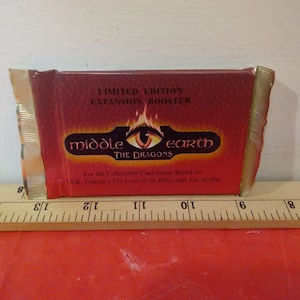jeu de cartes vintage, Middle Earth « The Dragons » Booster Pack par ICE, 1996