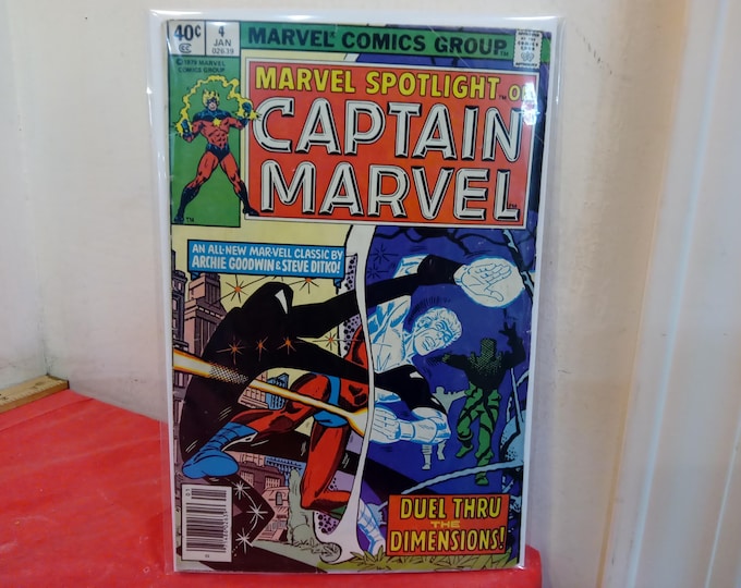 Vintage Marvel Comic Books, Marvel Spotlight on Captain Marvel, 1980's