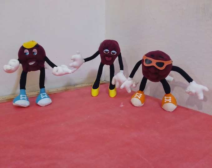 Vintage Stuffed Wired Toys, California Raisin Figures by Applause, 1988