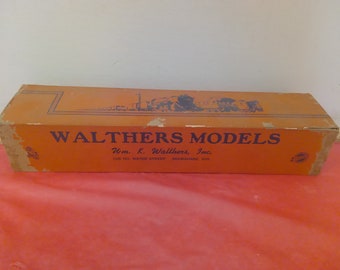 Vintage Train Car Wooden Model Kit, O Gauge Model Kit for Wooden and Metal Passenger Train Car by Walthers Models